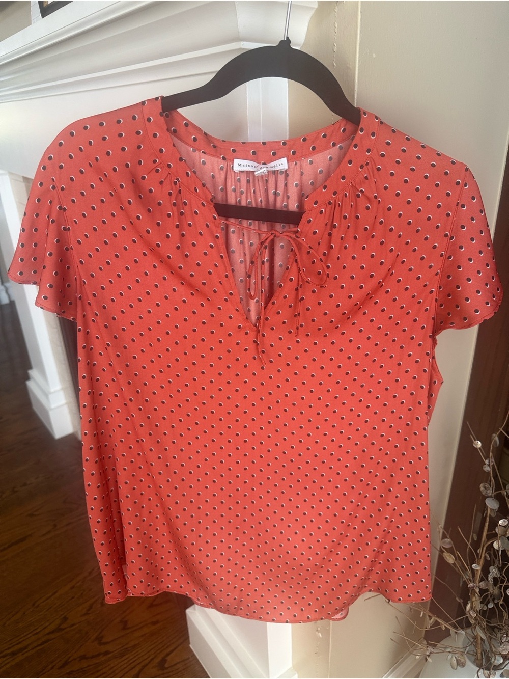 Maison d’Amelie Coral Dot Tie-Neck Womens Top xl